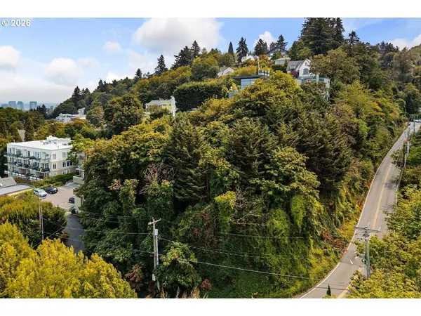 SW MONTGOMERY DR, Portland, OR 97201