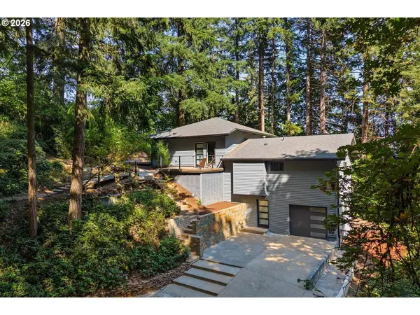 2325 MARYLHURST DR, West Linn, OR 97068