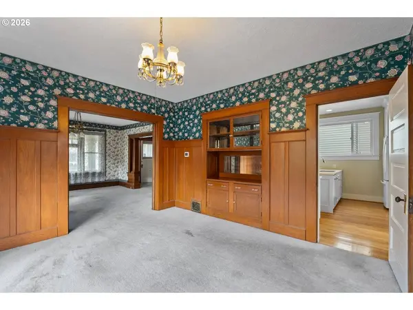 3786 SE 11TH AVE, Portland, OR 97202