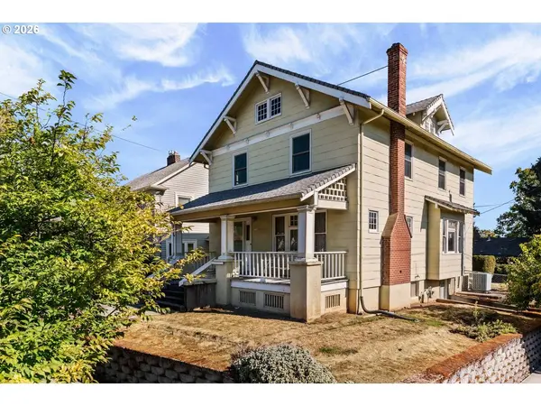 3786 SE 11TH AVE, Portland, OR 97202