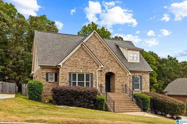 219 MOUNTAIN LAKE TRAIL, Alabaster, AL 35007