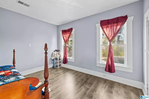 1729 28TH STREET ENSLEY, Birmingham, AL 35218