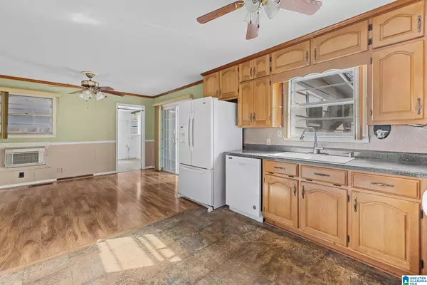 1812 DONAFRED ROAD, Fultondale, AL 35068