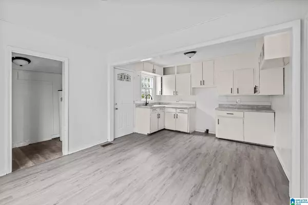 8441 2ND AVENUE S, Birmingham, AL 35206