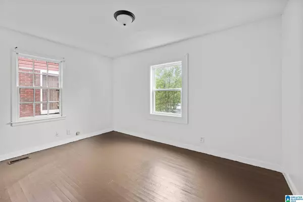 8441 2ND AVENUE S, Birmingham, AL 35206