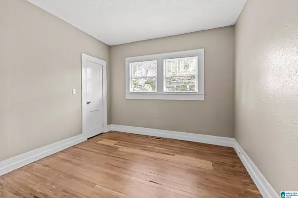 2309 22ND ST ENSLEY, Birmingham, AL 35208