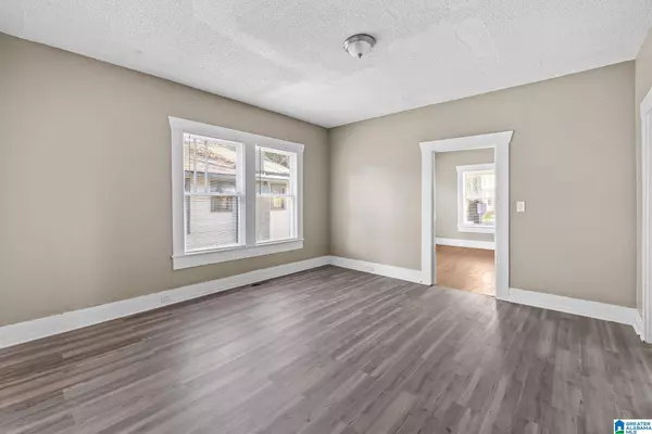 2309 22ND ST ENSLEY, Birmingham, AL 35208