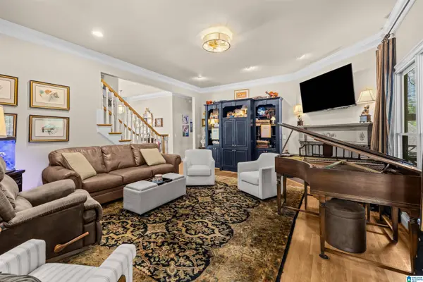 1006 FAIRMONT CIRCLE, Birmingham, AL 35242