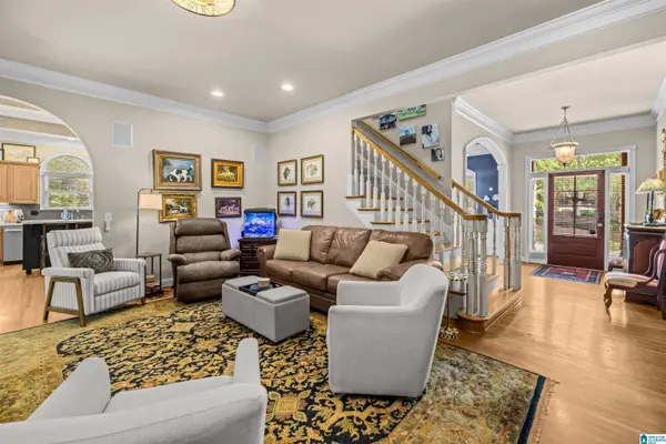 1006 FAIRMONT CIRCLE, Birmingham, AL 35242