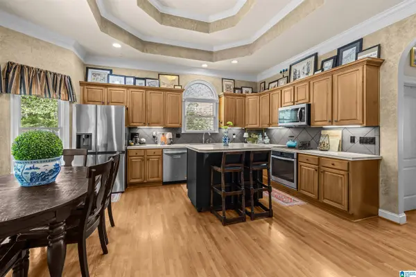 1006 FAIRMONT CIRCLE, Birmingham, AL 35242