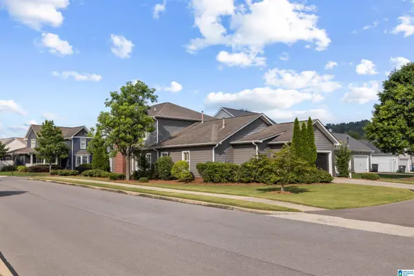 1084 BEAUMONT AVENUE, Hoover, AL 35242