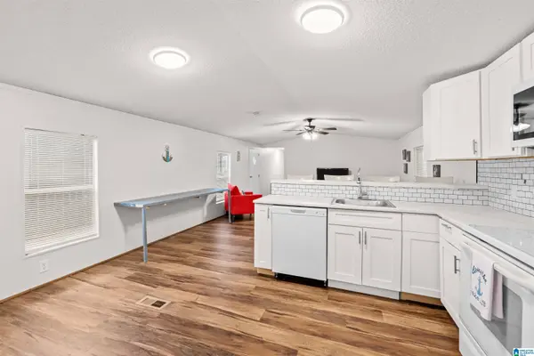 135 CANARY CIRCLE, Pell City, AL 35128