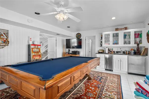 1 Blue Heron DR, Rockport, TX 78382