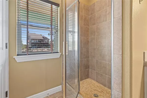 227 Windjammer RD, Rockport, TX 78382