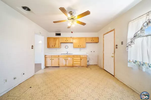 646 Aurora Dr, El Centro, CA 92243