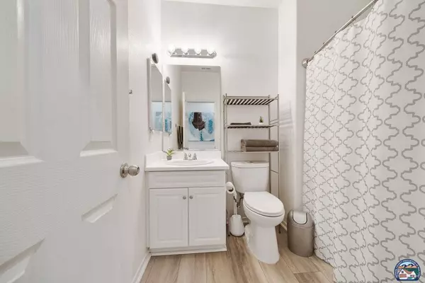 631 Las Villas St, Imperial, CA 92251