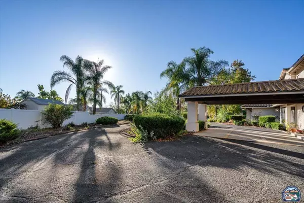 2412 Deland Dr, Alpine, CA 91901