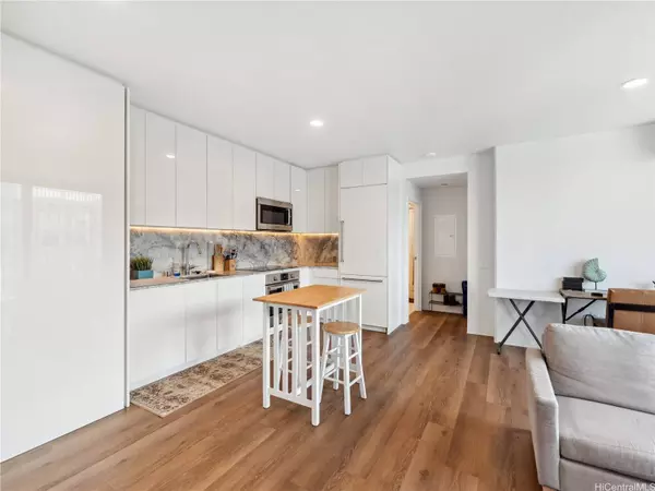 987 Queen ST #4112, Honolulu, HI 96814