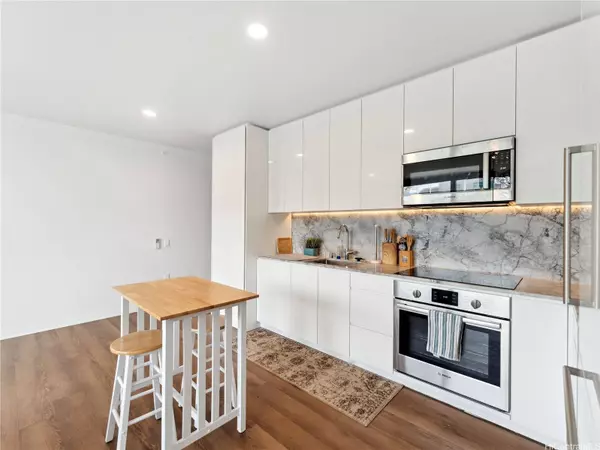 987 Queen ST #4112, Honolulu, HI 96814