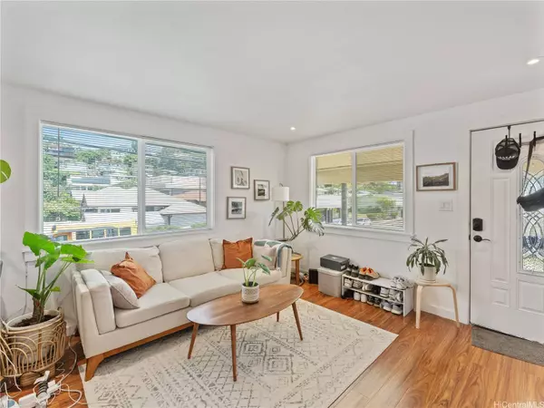 1436 10th AVE, Honolulu, HI 96816