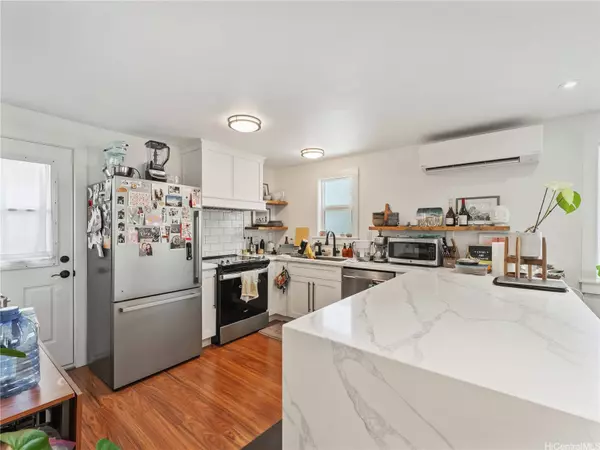 1436 10th AVE, Honolulu, HI 96816