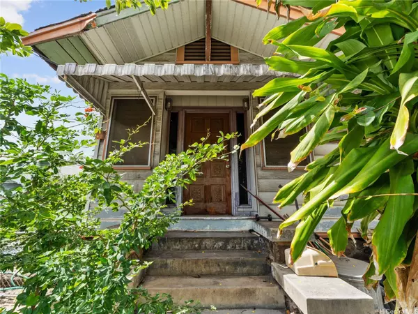 1934 Pauoa RD, Honolulu, HI 96813