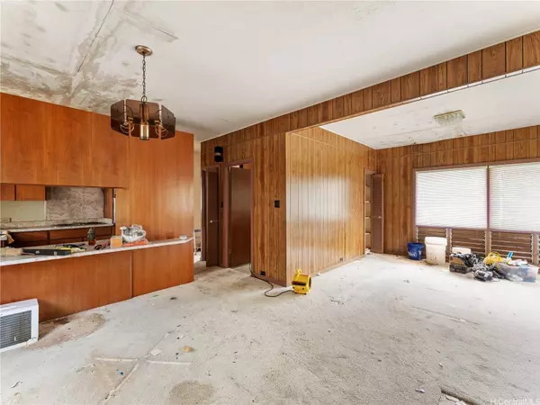 1934 Pauoa RD, Honolulu, HI 96813