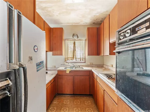 1934 Pauoa RD, Honolulu, HI 96813