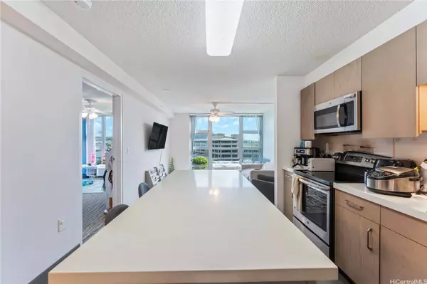 7000 Hawaii Kai DR #2610, Honolulu, HI 96825