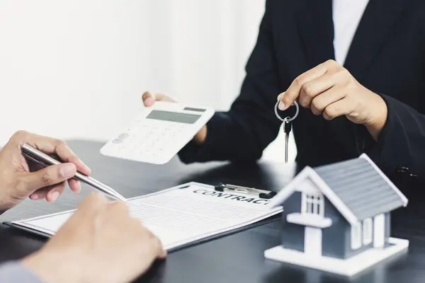Table Rock Lake vs. Branson Proper: Where Should You Buy Your Next Investment Property?