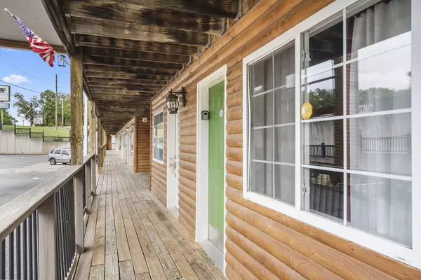 982 Indian Point Road #232, Indian Point, MO 65616