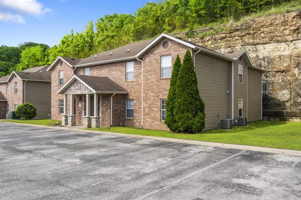 2910 &3112 Vineyards Parkway / Terrace #Unit 1 & Unit 4, Branson, MO 65616