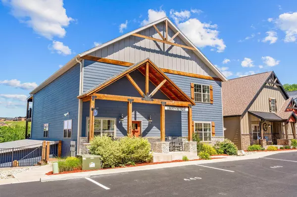 440 Lake Front Drive, Branson, MO 65616