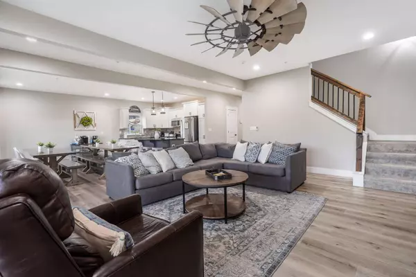 400 Lake Front Drive, Branson, MO 65616