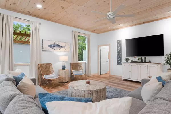 231 Rockwood Lane, Indian Point, MO 65616