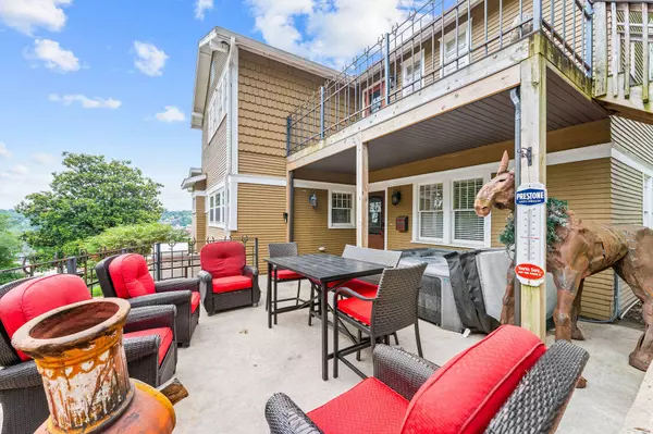 120 N 4th Street, Branson, MO 65616