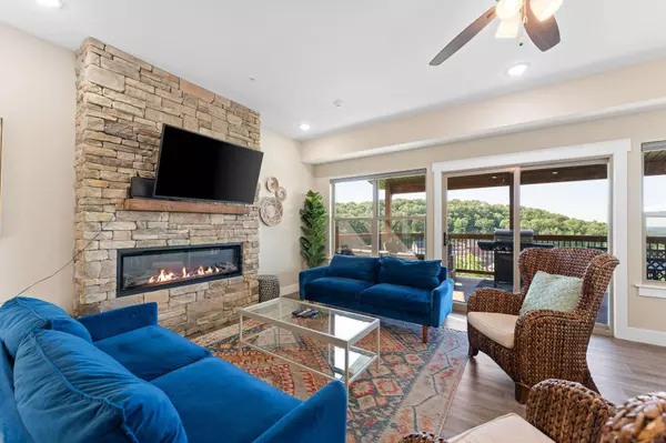 181 Chateau Mountain Drive, Branson, MO 65616