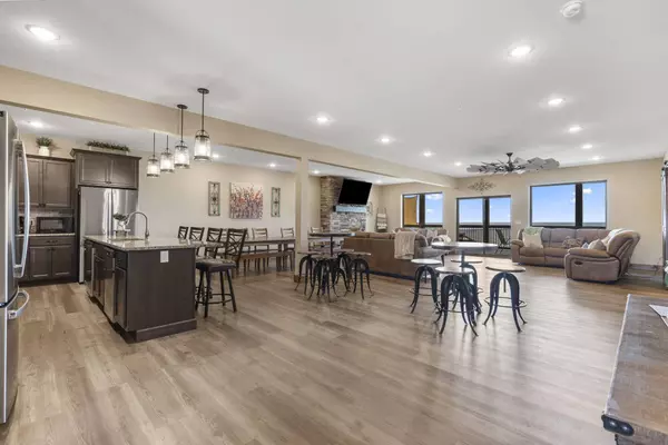 85 David Shawn Drive, Indian Point, MO 65616