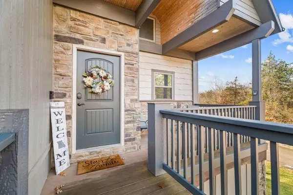 225 Foggy Bay Lane, Hollister, MO 65672