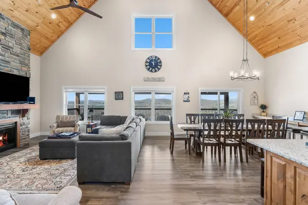 227 Songbird Circle #10, Indian Point, MO 65616