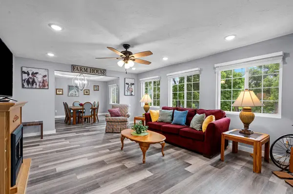 177 Benton Avenue, Rockaway Beach, MO 65740