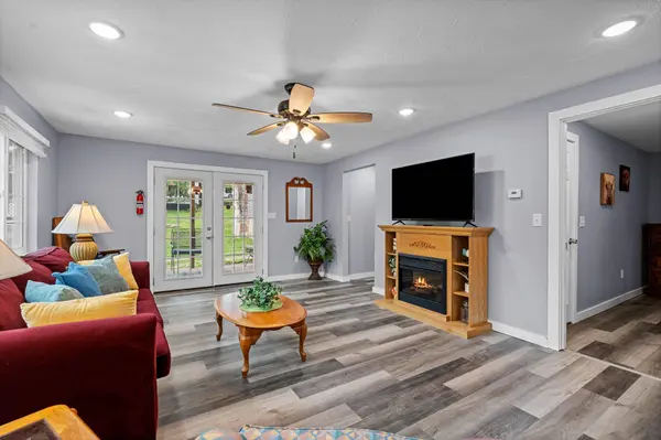 177 Benton Avenue, Rockaway Beach, MO 65740