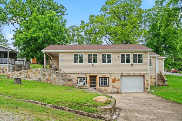177 Benton Avenue, Rockaway Beach, MO 65740