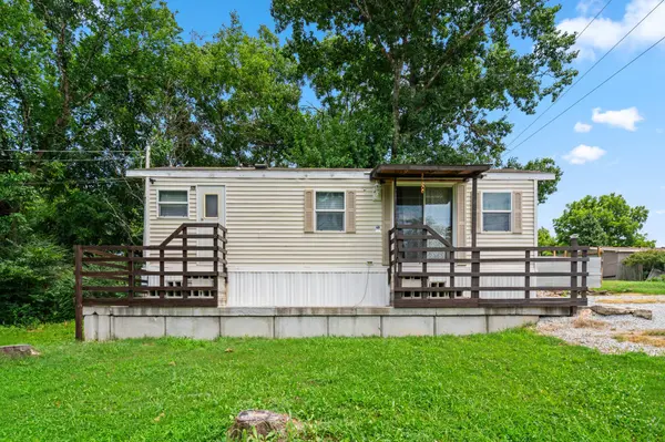 130 Lillian Road, Rockaway Beach, MO 65740