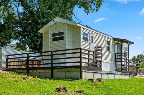 130 Lillian Road, Rockaway Beach, MO 65740