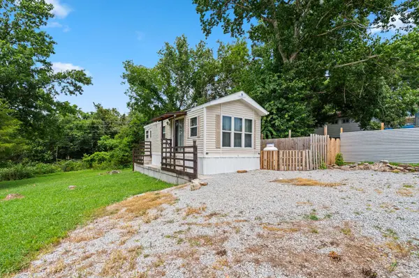 130 Lillian Road, Rockaway Beach, MO 65740