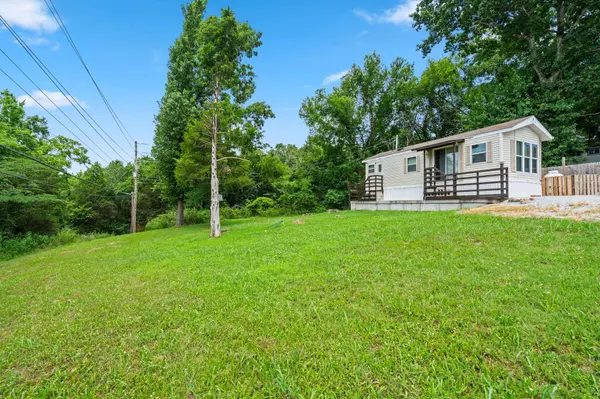 130 Lillian Road, Rockaway Beach, MO 65740