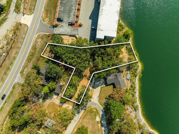 303 5th Avenue, Ridgedale, MO 65739