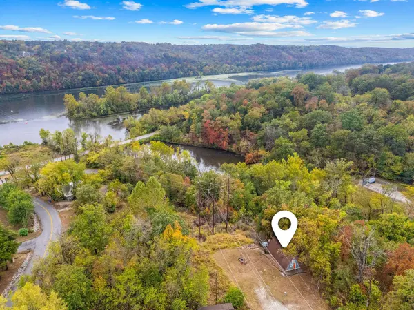 578 Morning Glory Road, Rockaway Beach, MO 65740