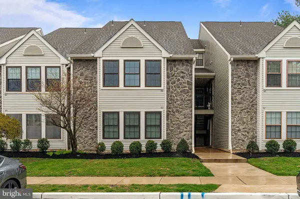 64 BRIDGEWATER DR, Marlton, NJ 08053
